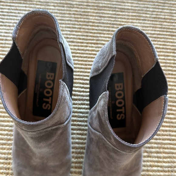 Golden goose taupe/grey suede booties - Picture 6 of 8
